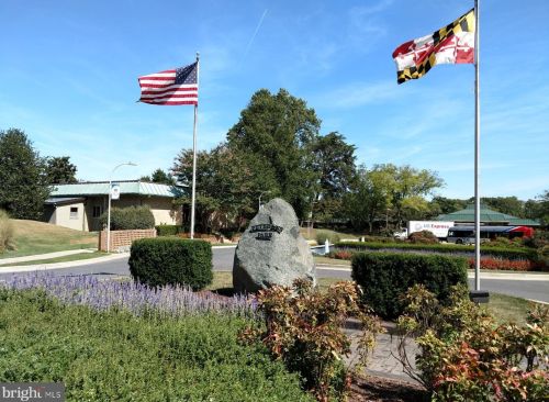 3200 Leisure World Blvd, Silver Spring MD  20906-7623 exterior