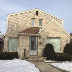 4016 Oklahoma Ave, Milwaukee, WI 53215-4050