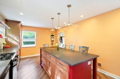 255 Cascade Rd, Pittsburgh PA 15221-4439 exterior