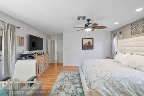 10190 Crosswind Rd, Boca Raton FL 33498-4739 exterior