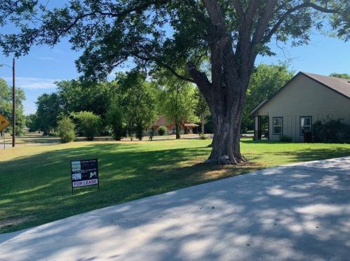 712 Barrett Ave, Denison TX  75020-5006 exterior