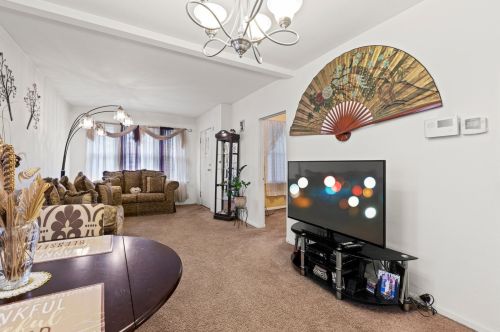 2905 Marmora Ave, Chicago, IL 60634-5120