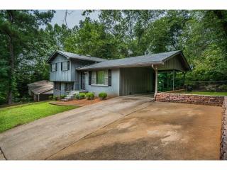 2492 Crestdale Cir, Atlanta GA  30316-3942 exterior