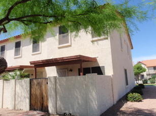 1961 Hartford St, Chandler AZ  85225-7082 exterior