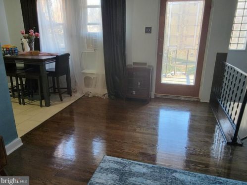 6312 10th St, Philadelphia PA 19141-3804 exterior