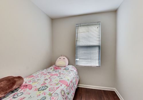 2947 Avers Ave, Chicago IL 60623-4543 exterior