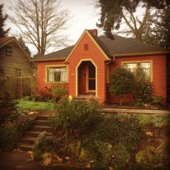 5725 29th Ave, Portland OR  97211-6123 exterior