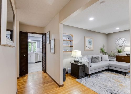 13825 Gladiola Way, Saint Paul MN  55124-7340 exterior