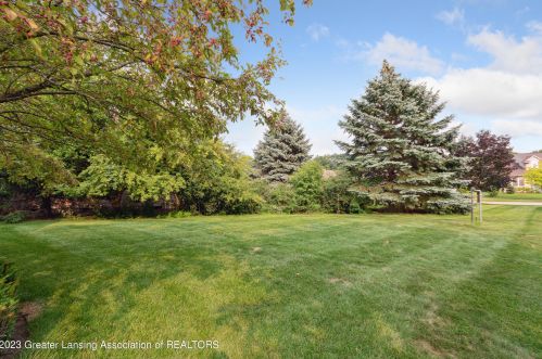 2930 Marfitt Rd, East Lansing MI 48823-6355 exterior