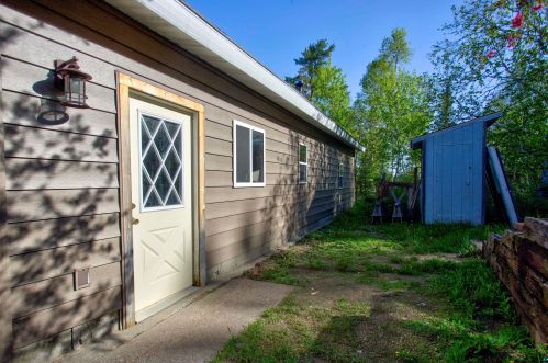 1438 Hwy 120, Ely MN 55731-8217 exterior