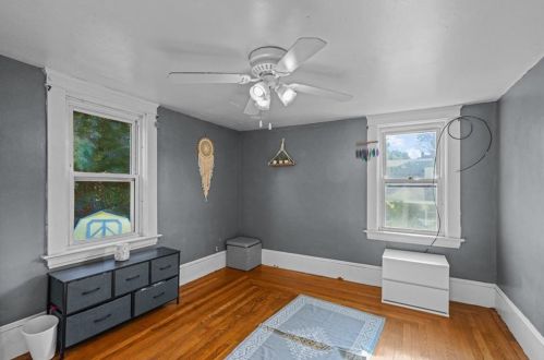 136 Tiogue Ave, Coventry RI 02816-5580 exterior