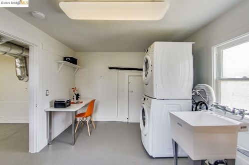 1310 Santa Fe, Berkeley CA 94702-1027 exterior