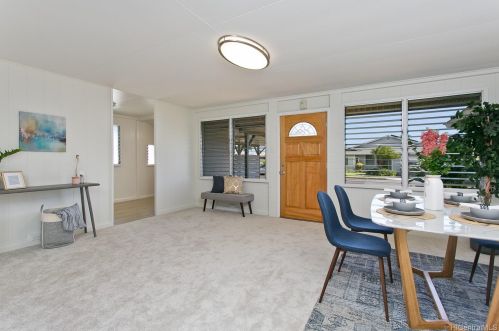 5622 Kawaikui St, Honolulu, HI 96821-2021