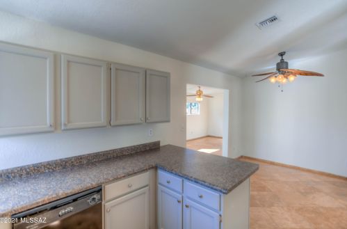 5125 Condor Dr, Tucson AZ 85742-9405 exterior