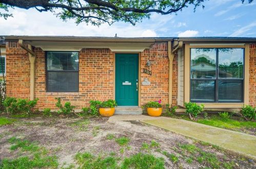 13765 Brookgreen Cir, Dallas, TX 75240-5812