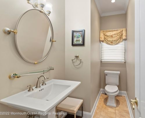 591 Derose Ln, East Freehold NJ 07728-9236 exterior