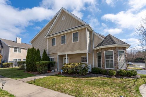 109 Joseph Ln, Huntington Station, NY 11746-5634