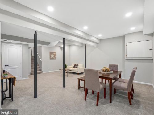 11839 Enid Dr, Rockville MD 20854-3454 exterior