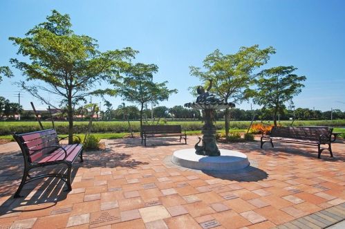 149 Wading Bird Cir, Naples FL 34110-9220 exterior