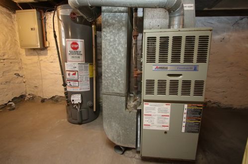 2801 Cobden St, Pittsburgh PA 15203-2608 exterior