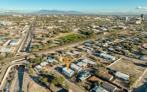 1045 Anita Ave, Tucson AZ  85705-7515 exterior