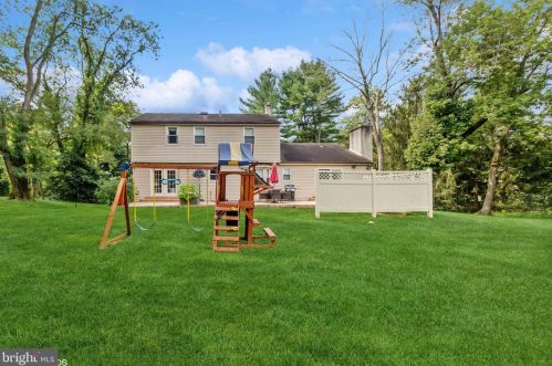 217 Vly Rd, Media PA 19063-5616 exterior