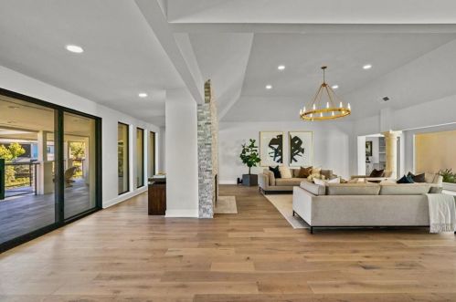 1027 Challenger, Austin TX 78734-4211 exterior