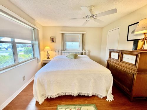 1305 18 St, Boynton Beach FL 33426-5826 exterior