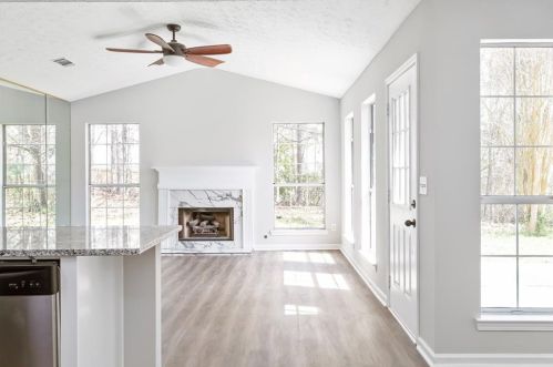 320 Emerald Grn Ct, Atlanta GA 30349-8420 exterior