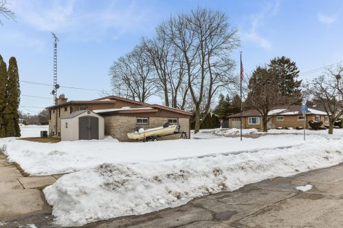 2505 8 St, Manitowoc WI 54220-6609 exterior