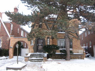 17534 Stoepel St, Detroit, MI 48221-2647