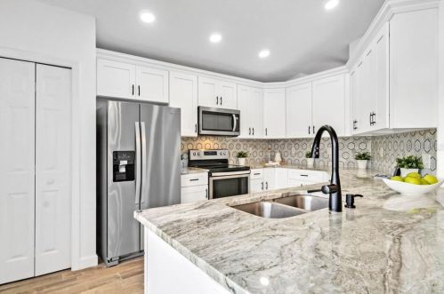 12824 Downstream Cir, Orlando FL 32828-9139 exterior