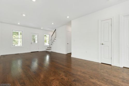 24 Cranford Ter, Cranford NJ  07016-3407 exterior