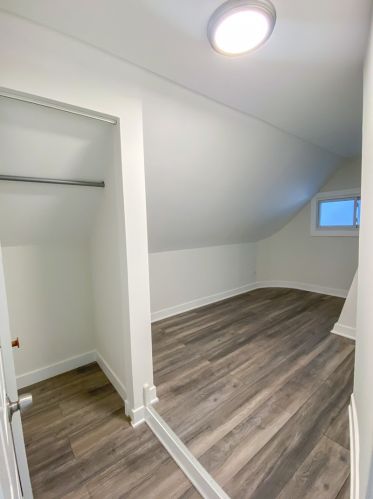 3505 Montrose Ave, Chicago IL 60618-1139 exterior