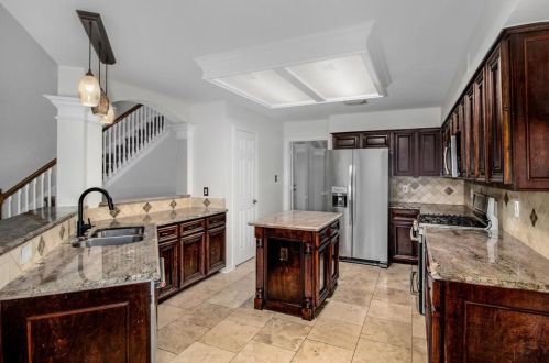 8203 Cross Country Dr, Humble TX 77346-6115 exterior