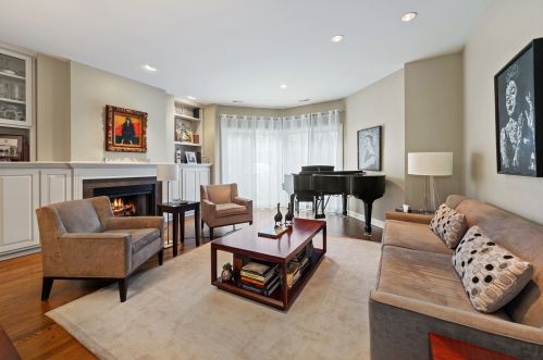 1906 Sedgwick St, Chicago IL  60614-8395 exterior