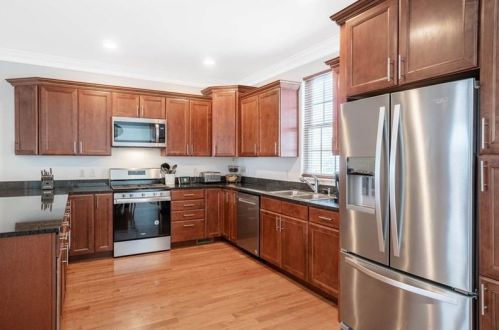 172 Plymouth St, Pittsburgh PA 15211-1232 exterior