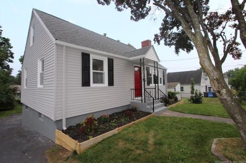 15 Collins St, New Britain CT  06051-3605 exterior