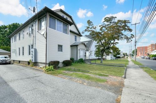 226 Seymour Ave, Derby CT 06418-1310 exterior