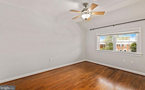 3760 Jason Ave, Alexandria VA 22302-1811 exterior