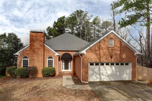 301 Mimosa Dr, Tucker, GA 30084-2065