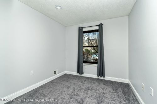 1202 Dahlia Ct, Jackson Twp NJ 08527-4160 exterior