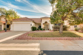 725 Yucca St, Chandler, AZ 85224-8229