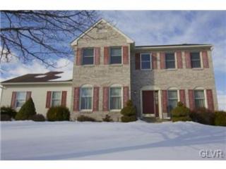 4107 Hummingbird Ln, Bethlehem, PA 18020-7732