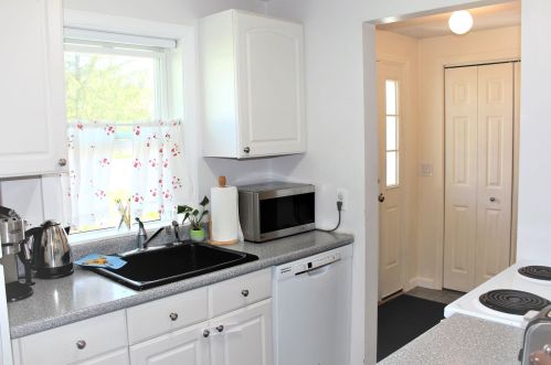 53 Modena Dr, Concord NH 03303-1553 exterior