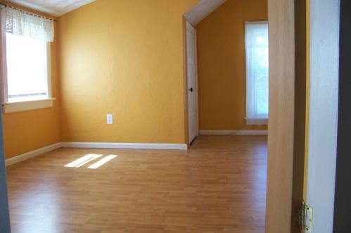 11 Blaine St, Providence RI 02919-4103 exterior