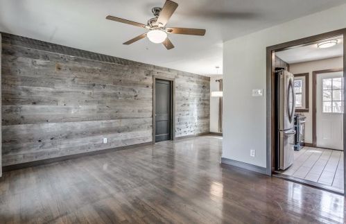 10644 Cayuga Dr, Dallas TX  75228-2804 exterior