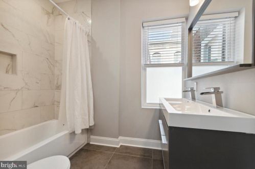 1304 18 St, Philadelphia PA 19140-1015 exterior