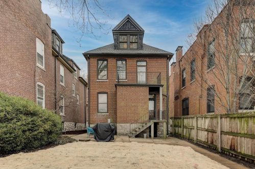 3871 Utah St, Saint Louis MO 63116-3827 exterior