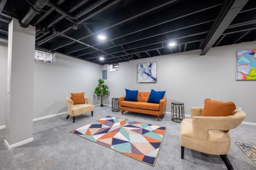 8841 Palmetto Ave, Milwaukee WI  53225-5009 exterior